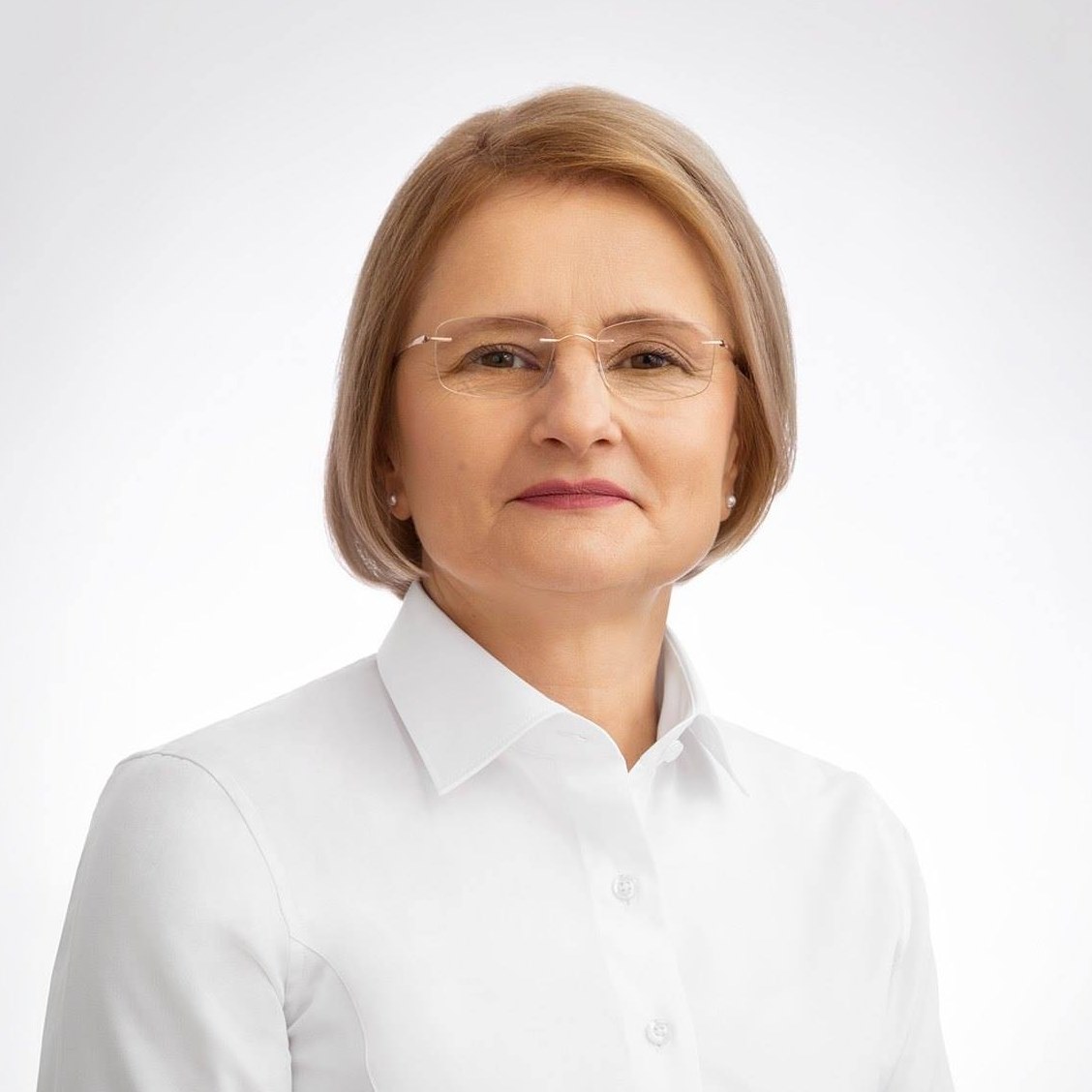 SĂBĂU Daniela 