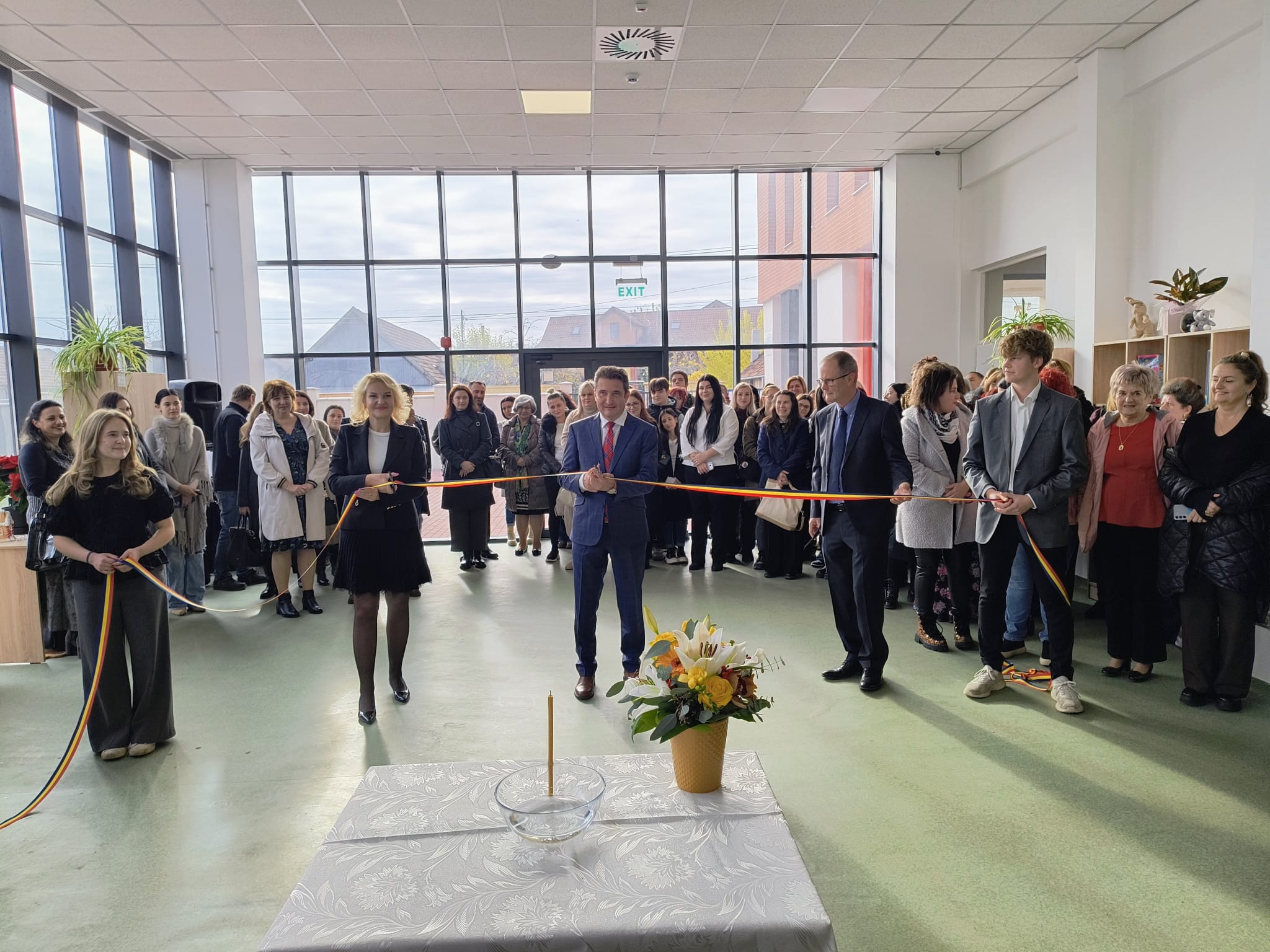 WhatsApp Image 2025-11-19 at 1.08.49 PM
375 kB WhatsApp Image 2025-11-19 at 1.08.49 PM