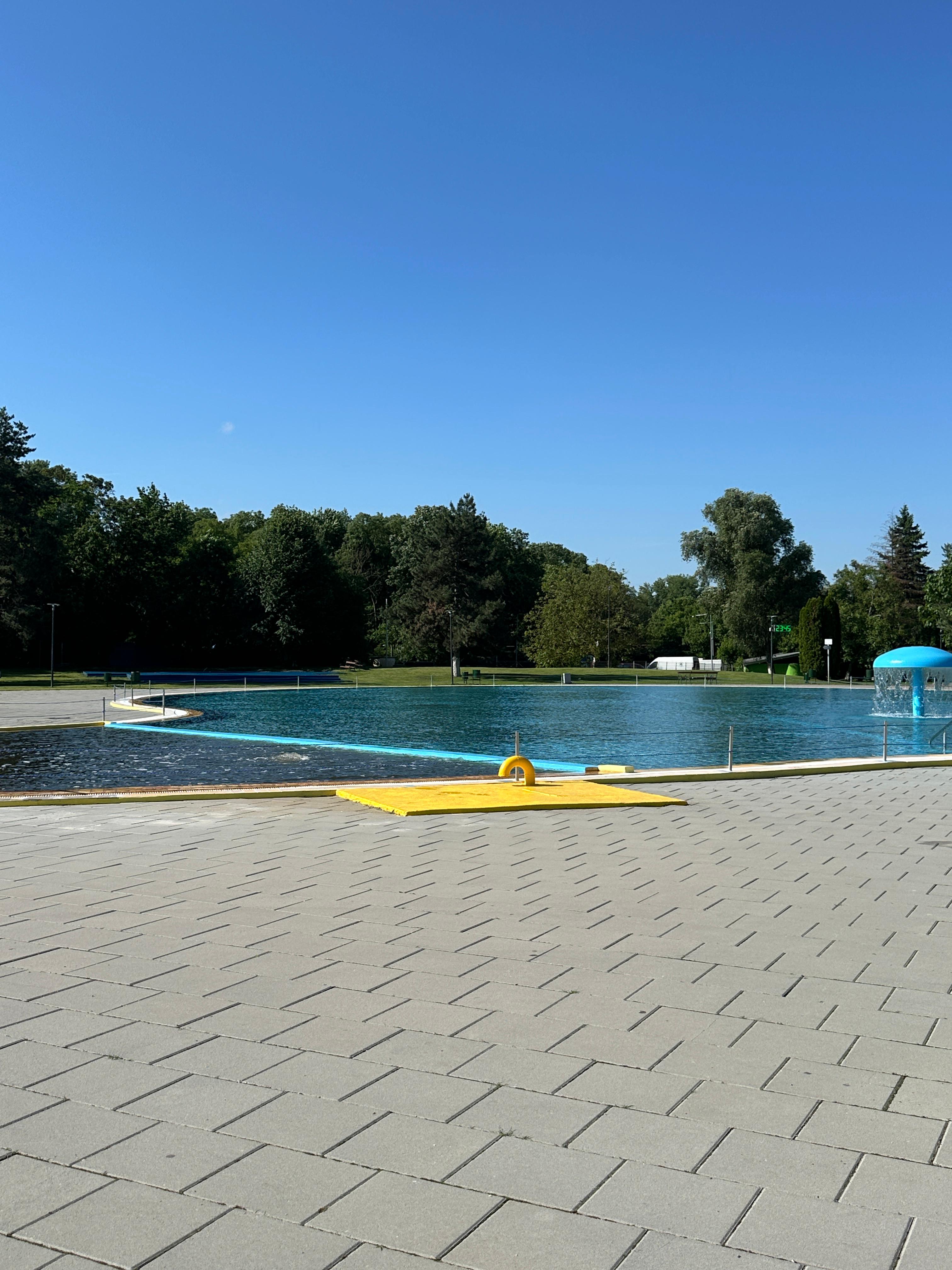 strand
1057 kB strand